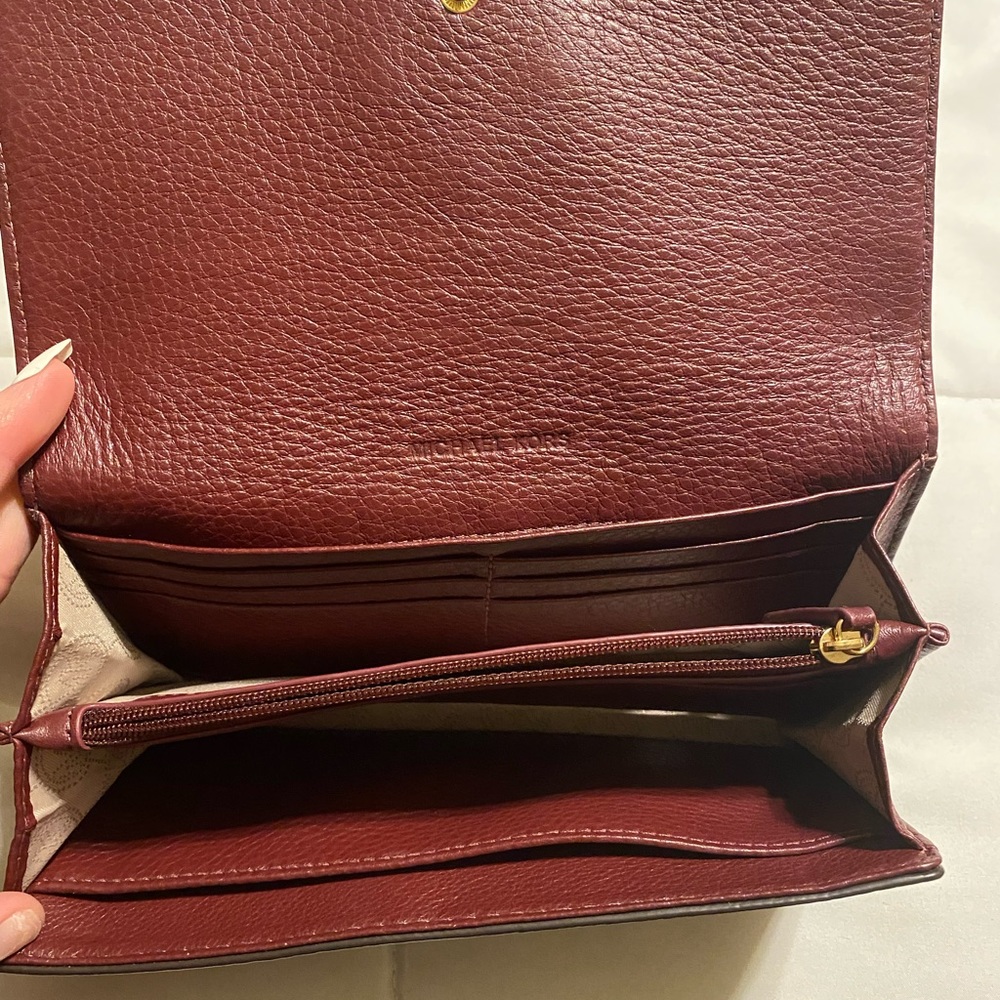 Michael Kors purse and wallet
